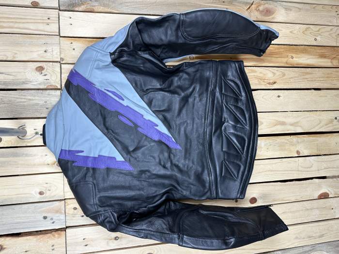 CHAQUETA T-L MOTO GARIBALDI MORADO