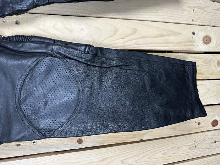 PANTALON T-XL DE CUERO PARA MOTO GARIBALDI 2