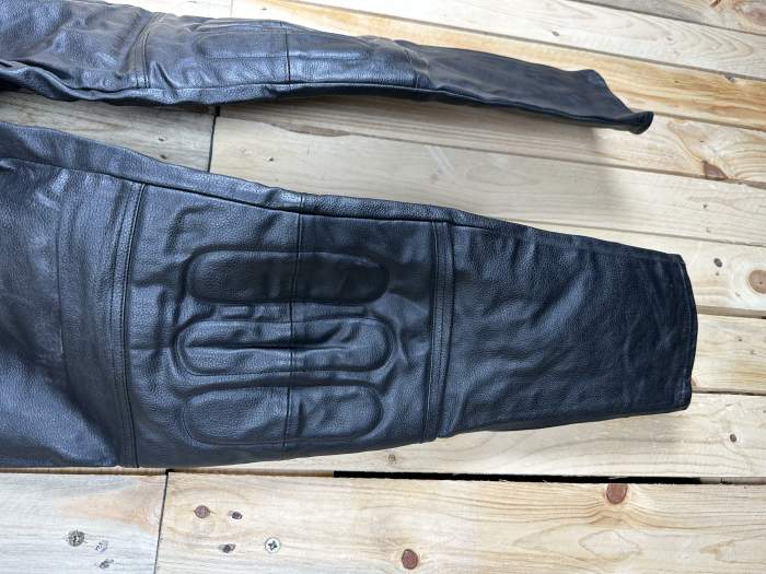 PANTALON T-M DE CUERO PARA MOTO GARIBALDI 3