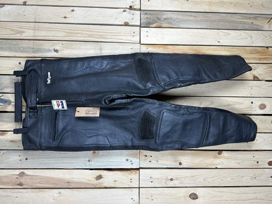 PANTALON T-M DE CUERO PARA MOTO KIWI