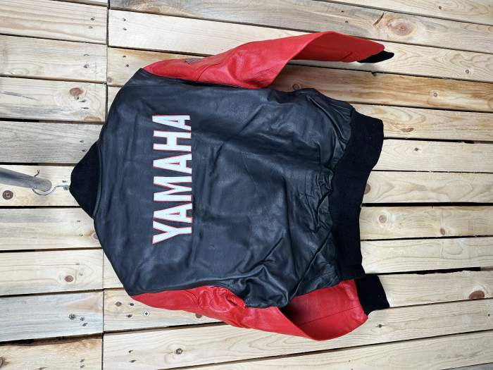 CHAQUETA T-S CASUAL GARIBALDI YAMAHA 44