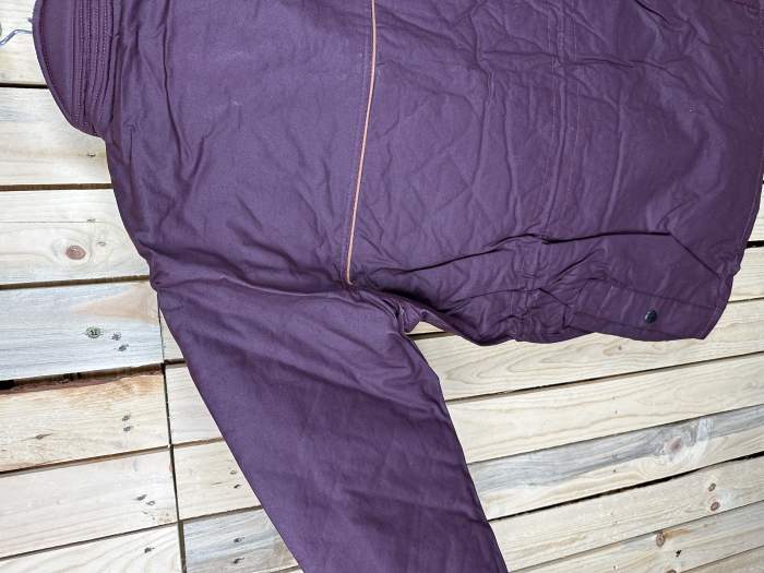 CHAQUETA T-S IMPERMEABLE KIWI GRASA BURDEOS 1