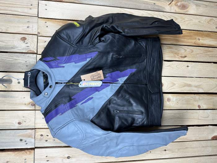 CHAQUETA T-L MOTO GARIBALDI MORADO 52