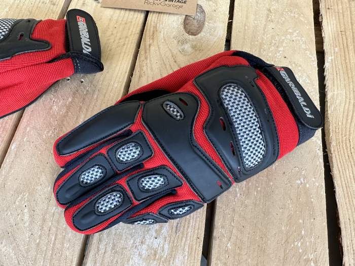GUANTES T-S DE MOTO GARIBALDI ROJOS