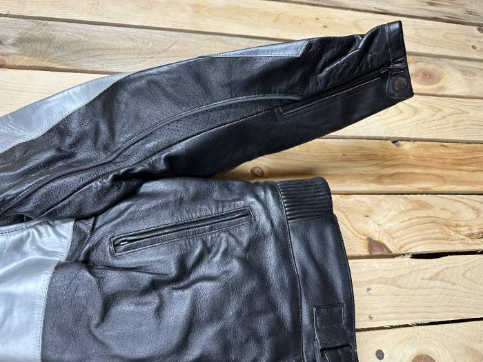CHAQUETA T-M MUJER DE MOTO GARIBALDI NEGRA 1