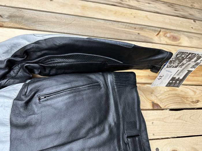 CHAQUETA T-S DE MOTO GARIBALDI MUJER NEGRA 1