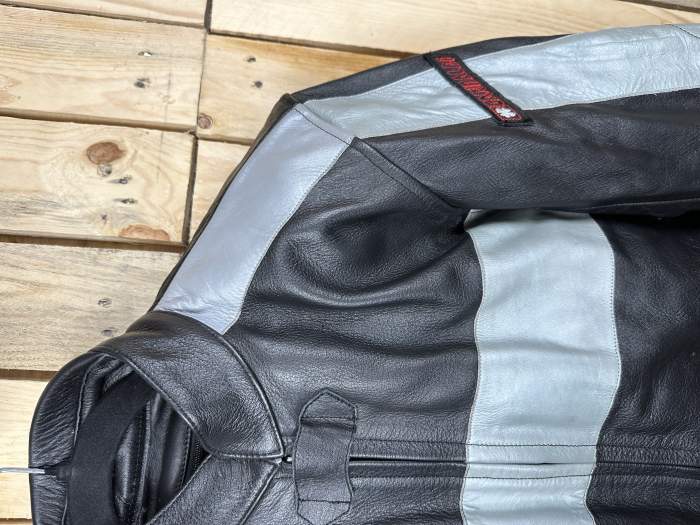 CHAQUETA T-M DE MOTO GARIBALDI NEGRA 3