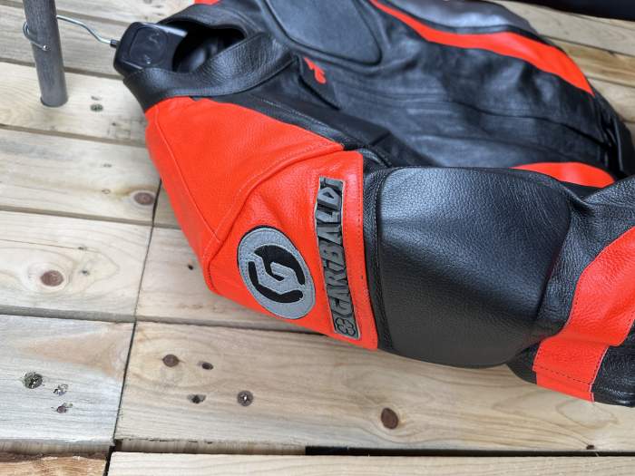 CHAQUETA T-M MOTO COMPETICION GARIBALDI ROJO 48