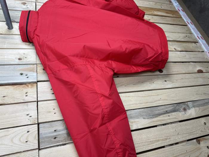 CHAQUETA T-L CHUBASQUERO GARIBALDI ROJO 2