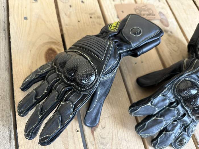 GUANTES T-XS DE MOTO GARIBALDI CARBONO