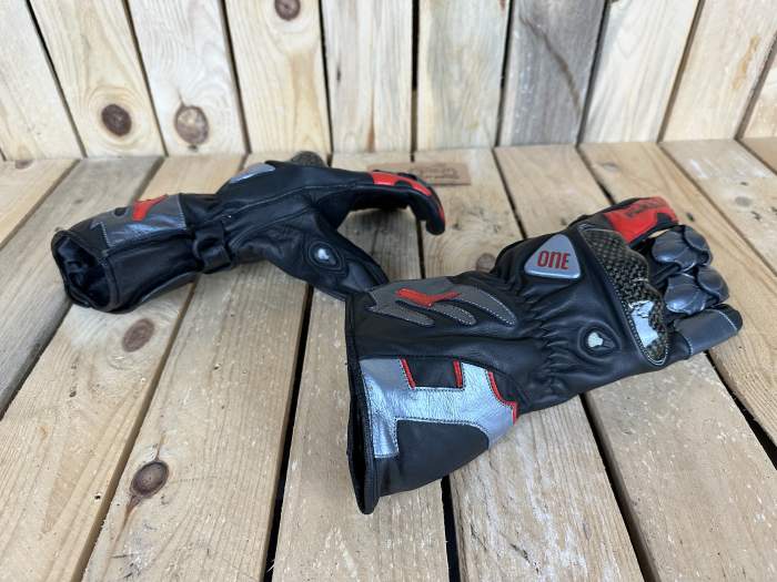 GUANTES T-XL DE MOTO GARIBALDI ONE CARBONO 2
