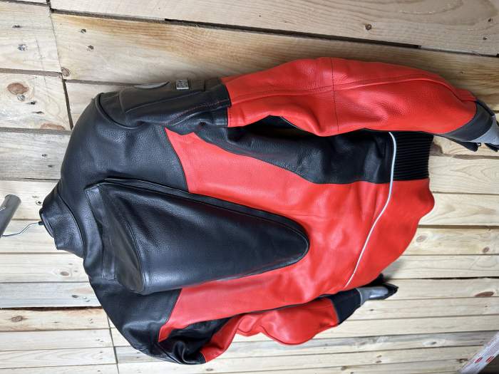 CHAQUETA T-M DE MOTO GARIBALDI ROJO JOROBA 48