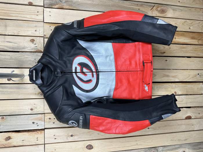 CHAQUETA T-M DE MOTO GARIBALDI ROJO JOROBA 50