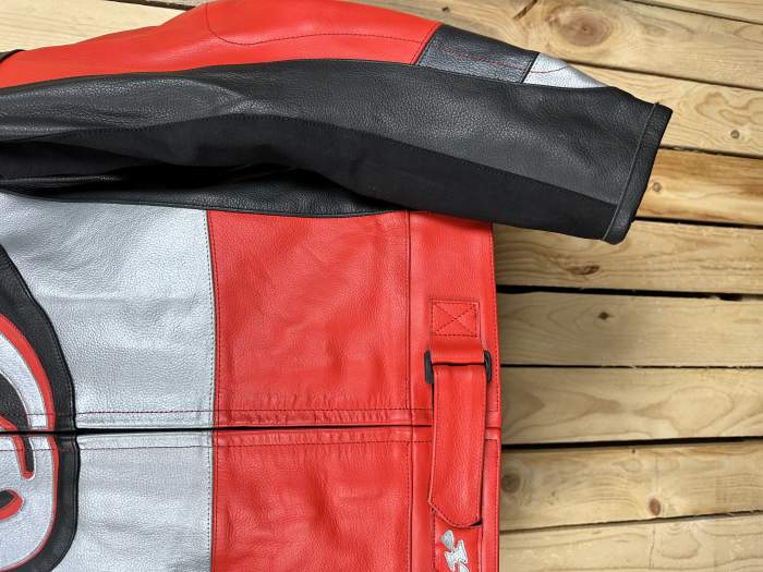 CHAQUETA T-M DE MOTO GARIBALDI ROJO JOROBA 50