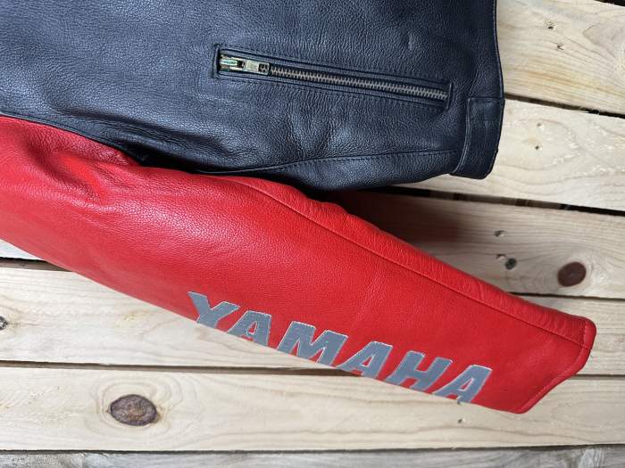 CHAQUETA T-S DE MOTO GARIBALDI YAMAHA NEGRO