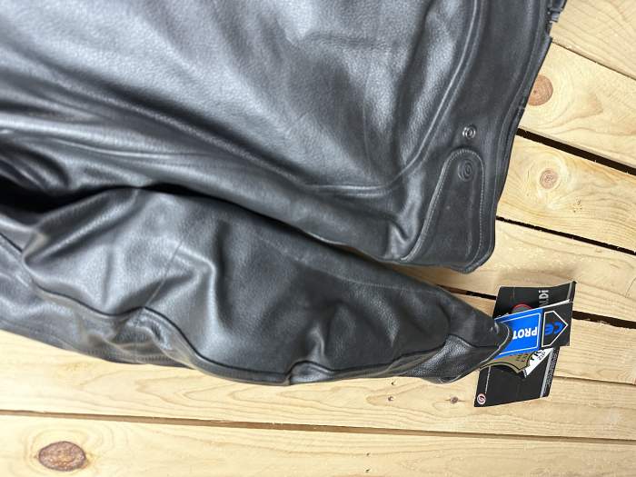 CHAQUETA T-S DE MOTO GARIBALDI NEGRO 2