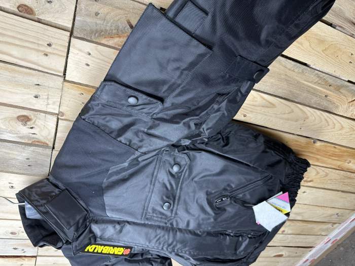 CHAQUETA T-S MOTO GARIBALDI NEGRA 2