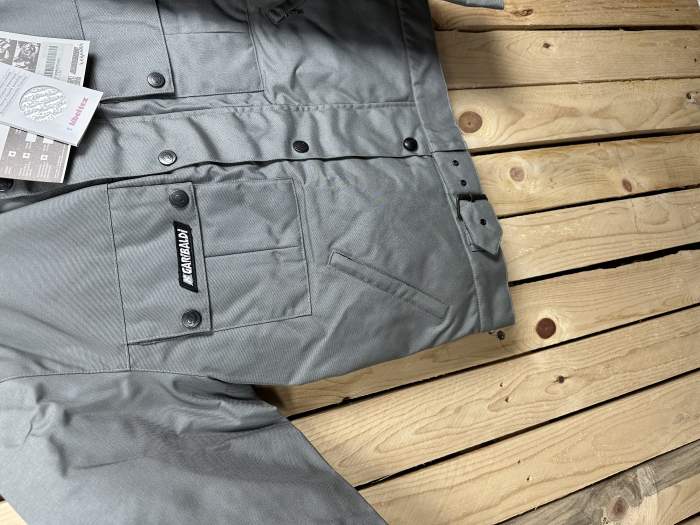 CHAQUETA T-M MOTO GARIBALDE GRIS IMPERMEBLE