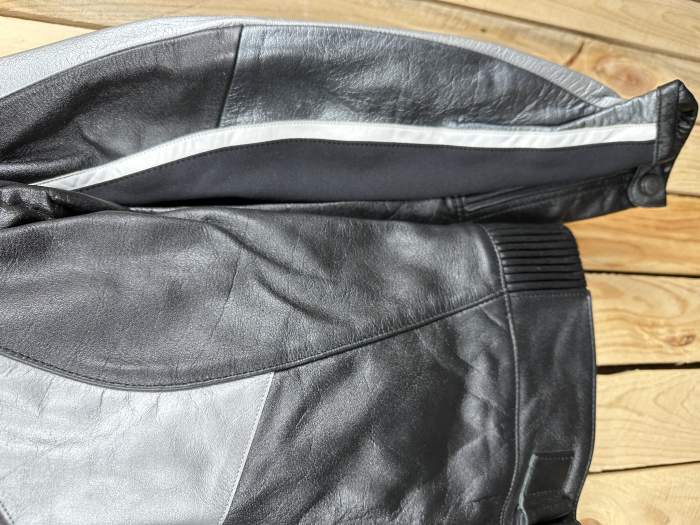 CHAQUETA T-M DE MOTO O1E NEGRA 1