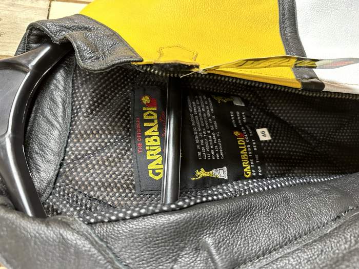 CHAQUETA T-S DE MOTO GARIBALDI AMARILLO 27 A