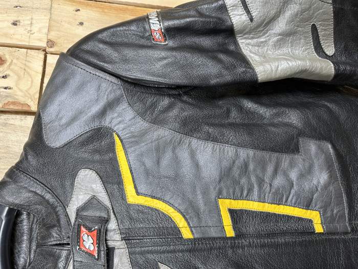 CHAQUETA T-S DE MOTO GARIBALDI 1 NEGRA 1