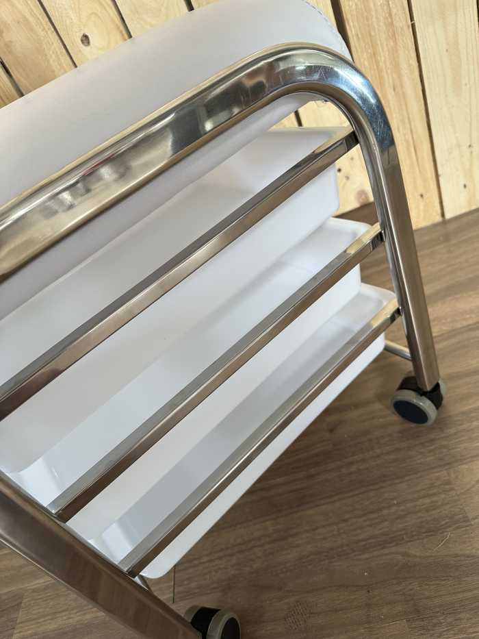 CARRITO BLANCO DE MANICURA CON BANDEJAS