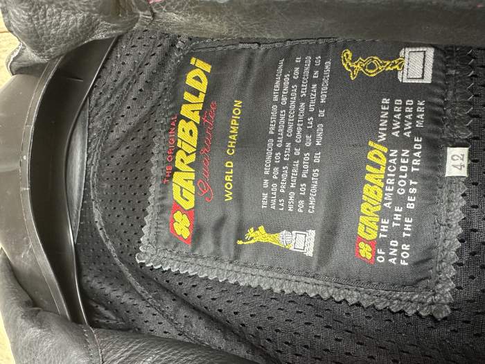 MONO 2 PIEZAS COMPETICION GARIBALDI ROJO XS