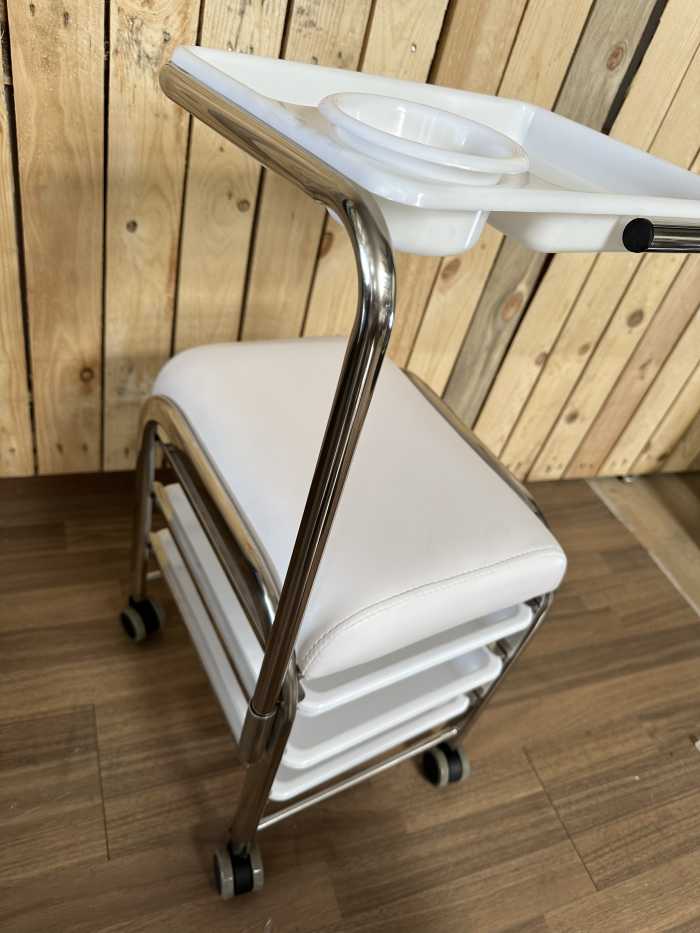 CARRITO BLANCO DE MANICURA CON BANDEJAS