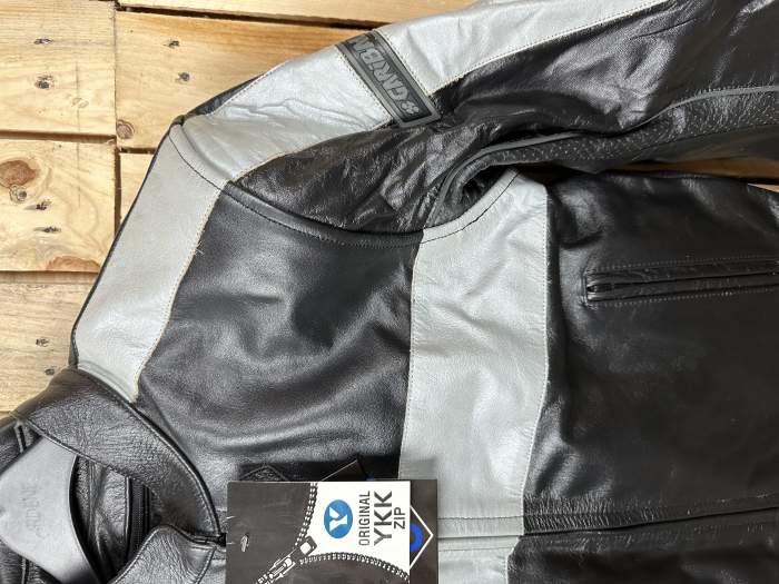 CHAQUETA T-M MUJER MOTO GARIBALDI NEGRA 1