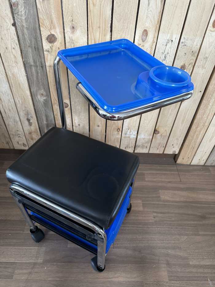 CARRITO NEGRO MANICURA BANDEJAS AZULES