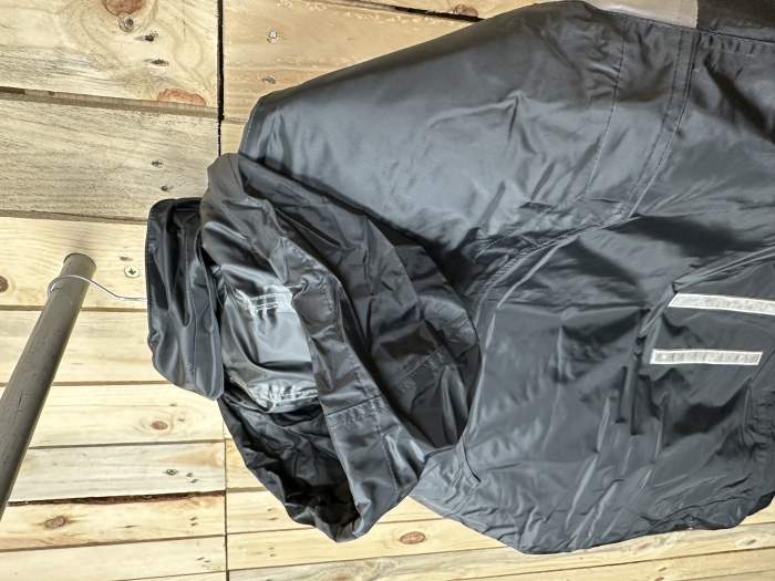 CHAQUETA T-M IMPERMEABLE GARIBALDI GRIS