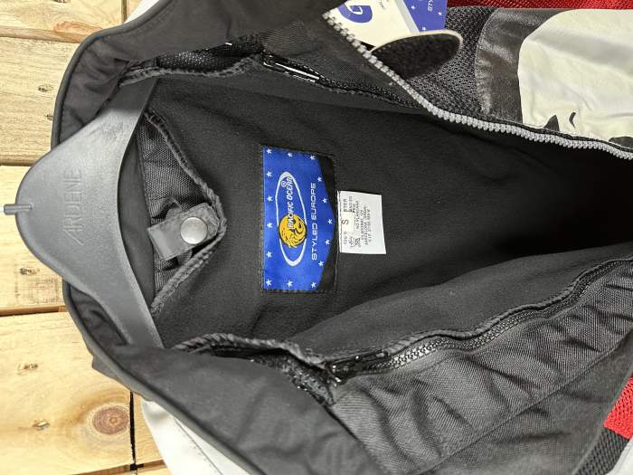 CHAQUETA T-S DE MOTO GARIBALDI PACIFIC ROJO