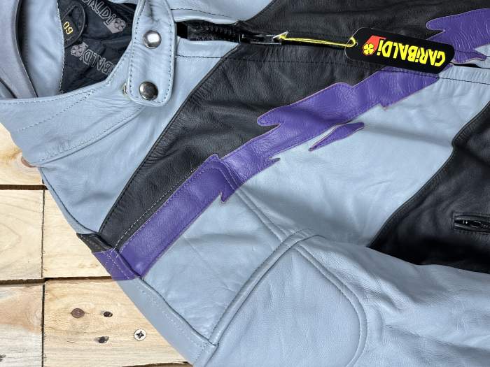 CHAQUETA T-2XL MOTO GARIBALDI MORADO