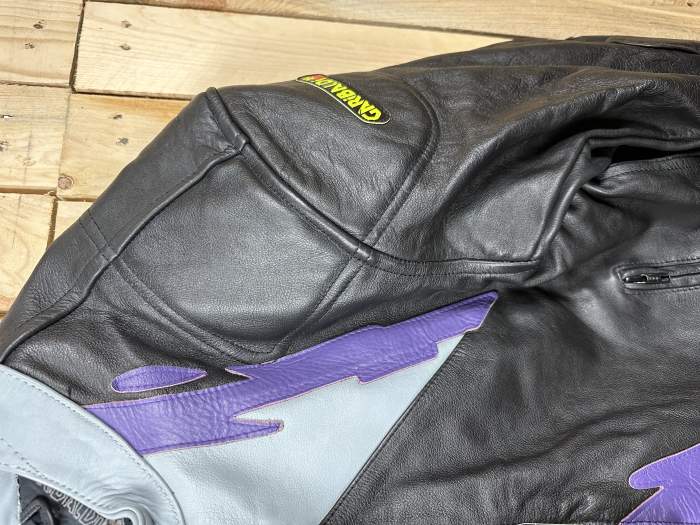 CHAQUETA T-2XL MOTO GARIBALDI MORADO