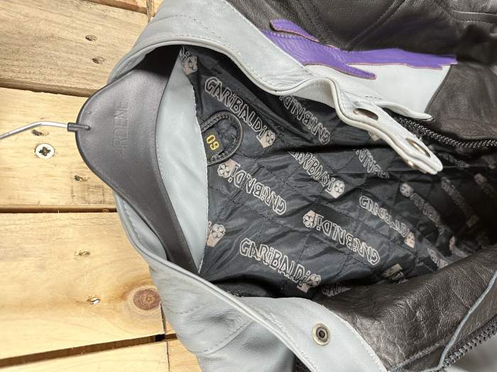 CHAQUETA T-2XL MOTO GARIBALDI MORADO