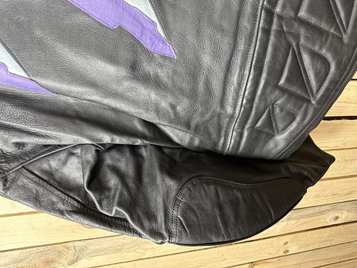 CHAQUETA T-2XL MOTO GARIBALDI MORADO