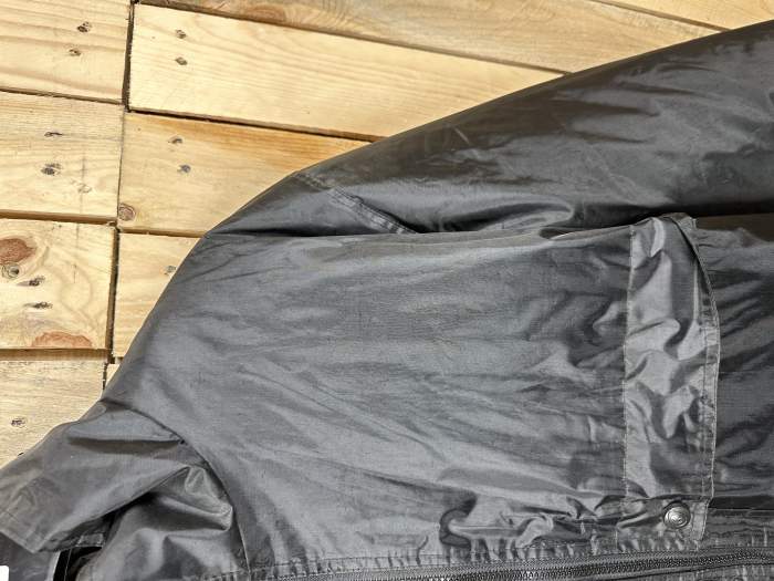 CHAQUETA T-M IMPERMEABLE GARIBALDI NEGRO