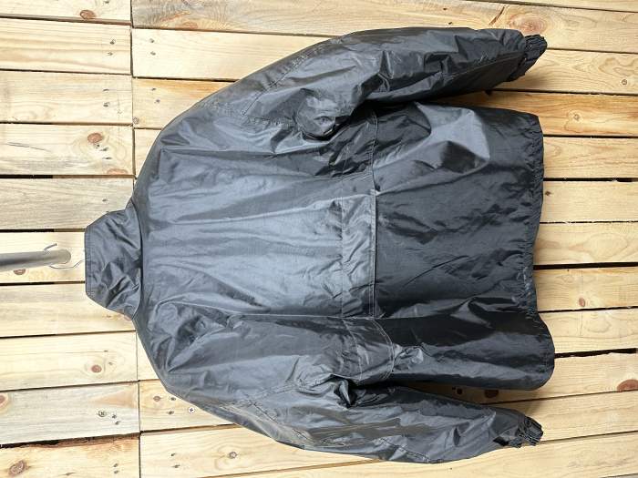 CHAQUETA T-M IMPERMEABLE GARIBALDI NEGRO