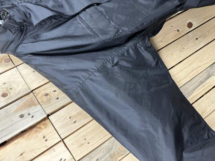 CHAQUETA T-L IMPERMEABLE GARIBALDI NEGRA 52