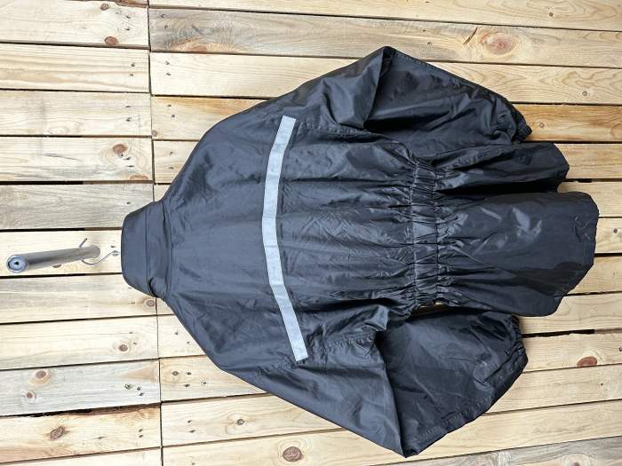 CHAQUETA T-L IMPERMEABLE GARIBALDI NEGRA 52