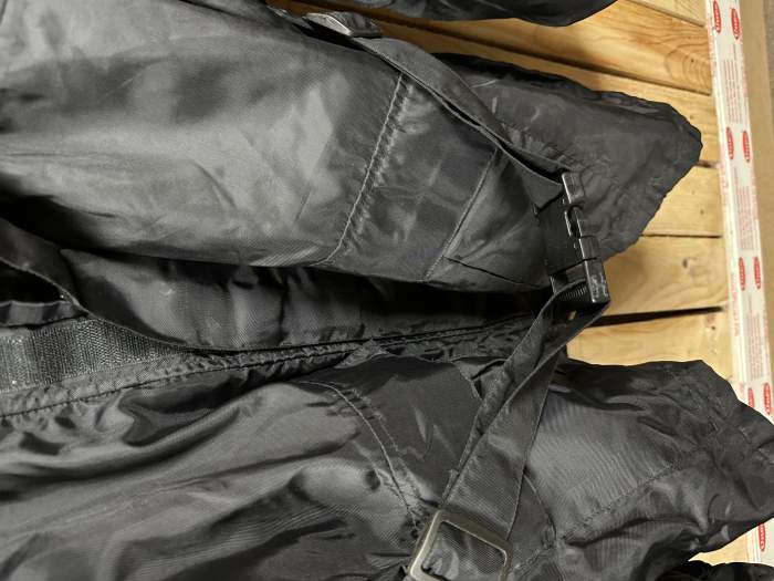 CHAQUETA T-L IMPERMEABLE GARIBALDI NEGRA 54