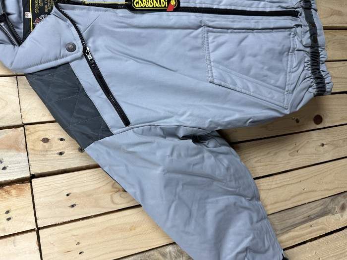 CHAQUETA T-S CASUAL IMPERMEABLE GARIBALDI GRIS