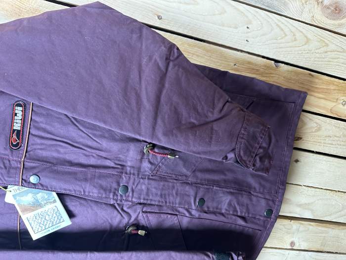 CHAQUETA T-S IMPERMEABLE KIWI GRASA BURDEOS 2