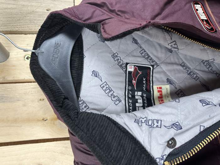 CHAQUETA T-S IMPERMEABLE KIWI GRASA BURDEOS 2