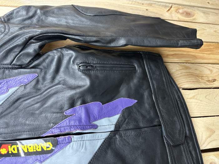 CHAQUETA T-S MOTO GARIBALDI MORADO