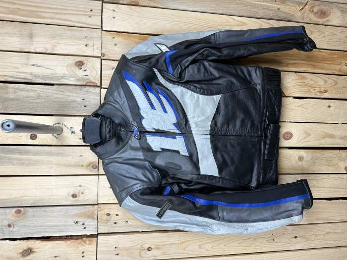 CHAQUETA T-S DE MOTO O1E NEGRA 1