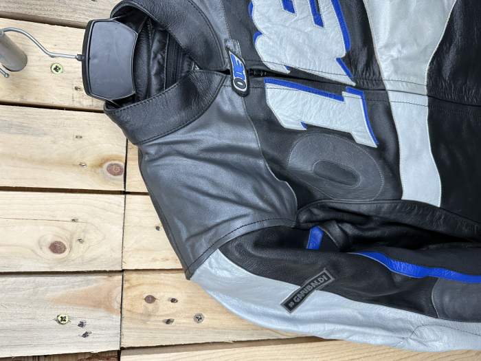 CHAQUETA T-S DE MOTO O1E NEGRA 1