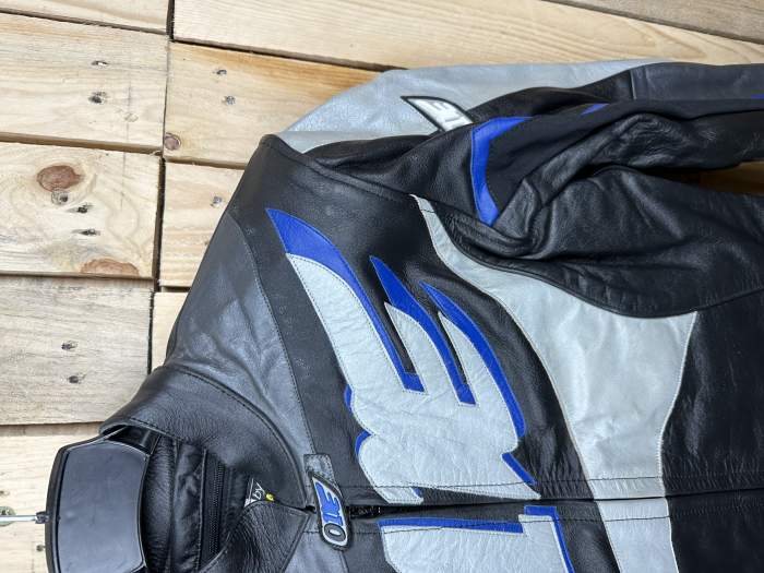 CHAQUETA T-S DE MOTO O1E NEGRA 1