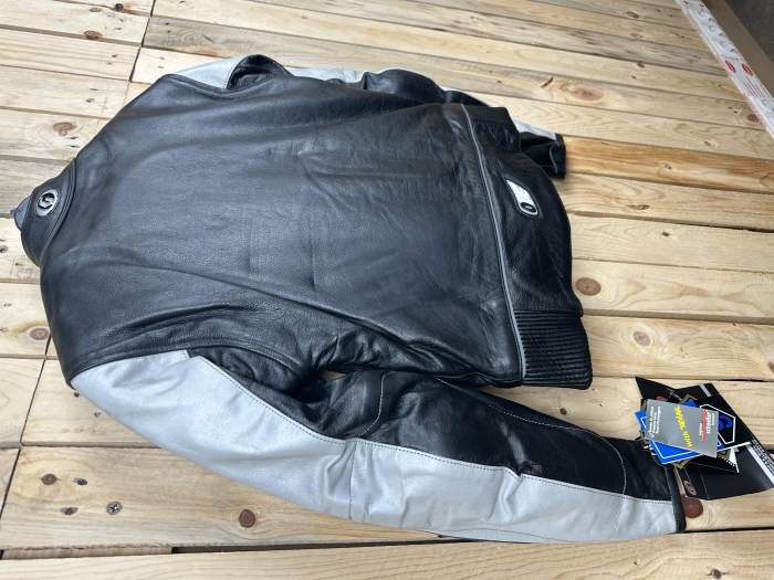 CHAQUETA T-S DE MOTO O1E NEGRA 2