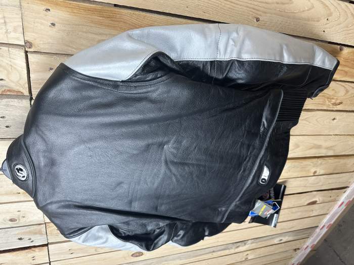 CHAQUETA T-S DE MOTO O1E NEGRA 2